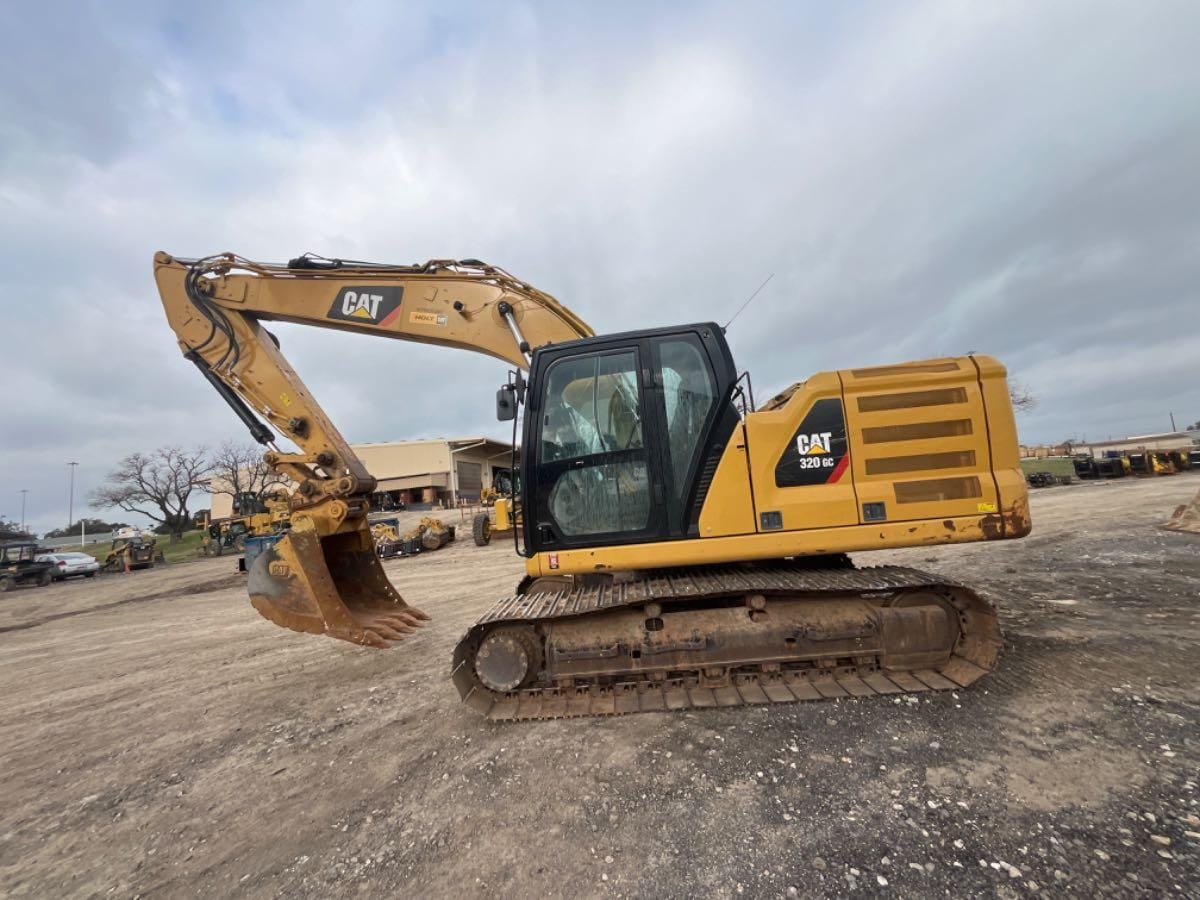 2018 CAT 320GC