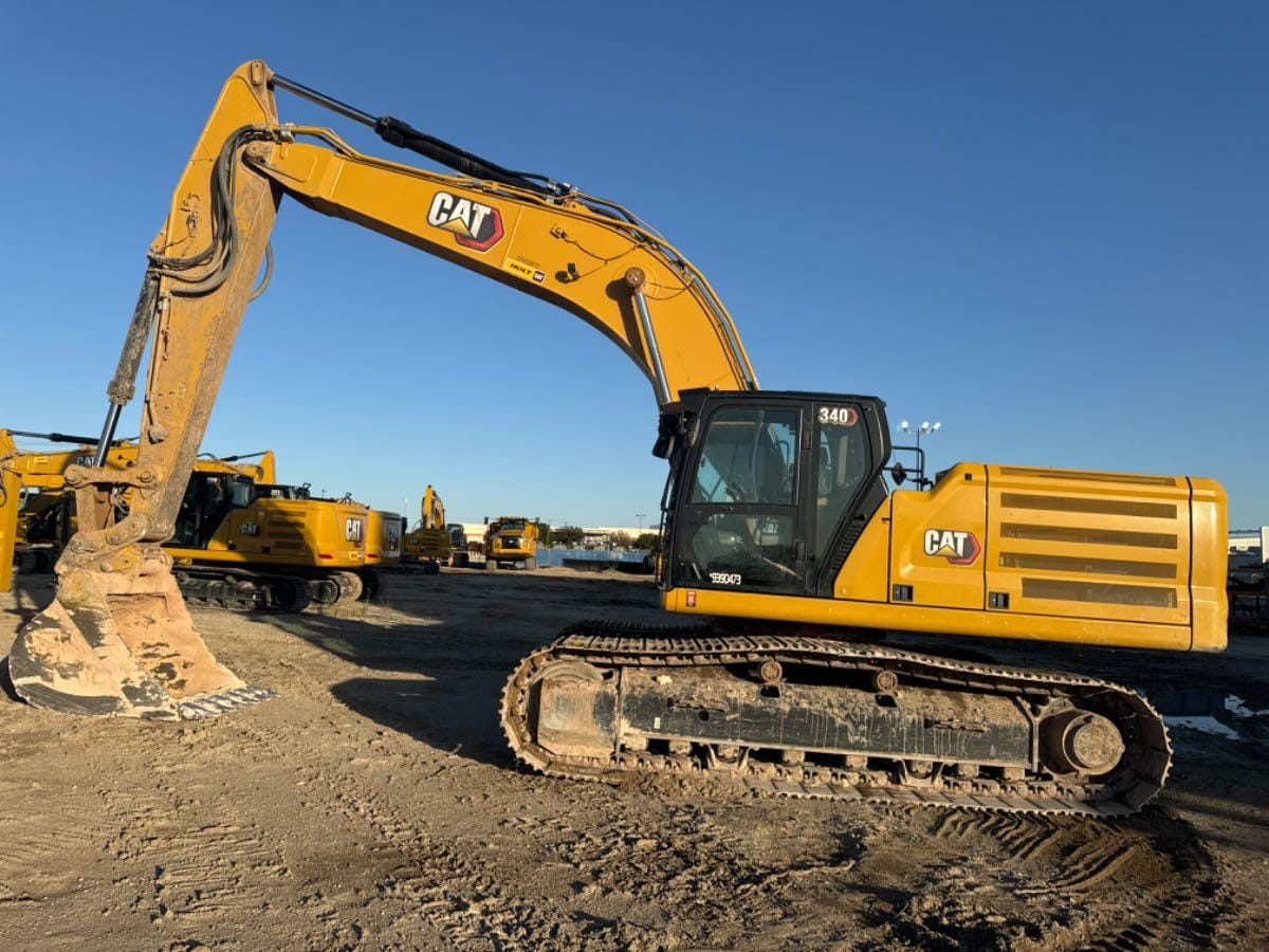 2023 CAT 340 12 TC