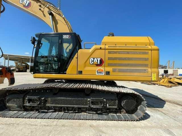 2023 CAT 352 12 TC
