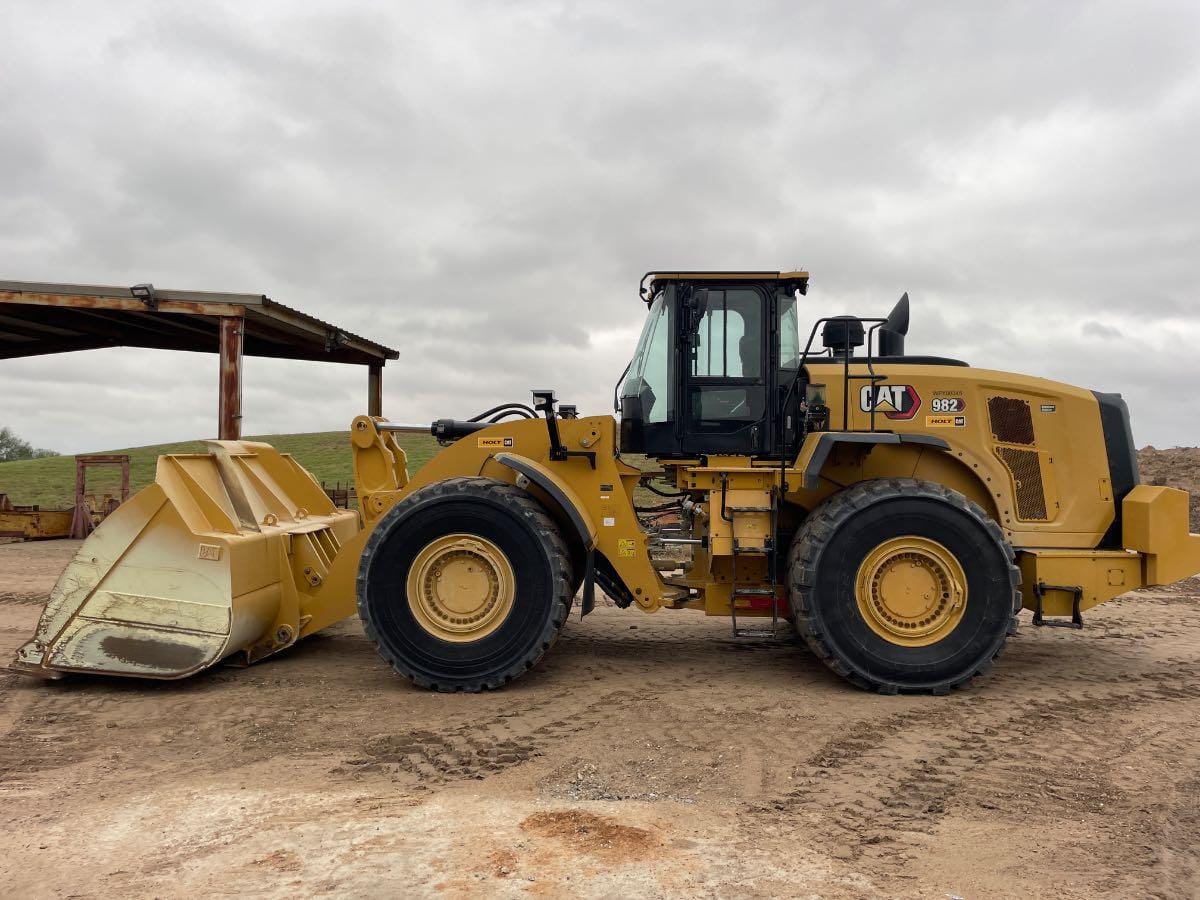 2023 CAT 982