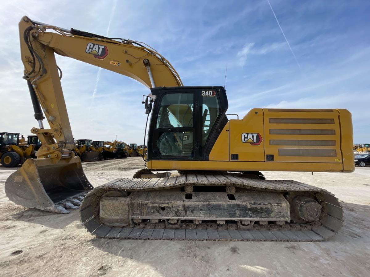 2023 CAT 340 12 TC