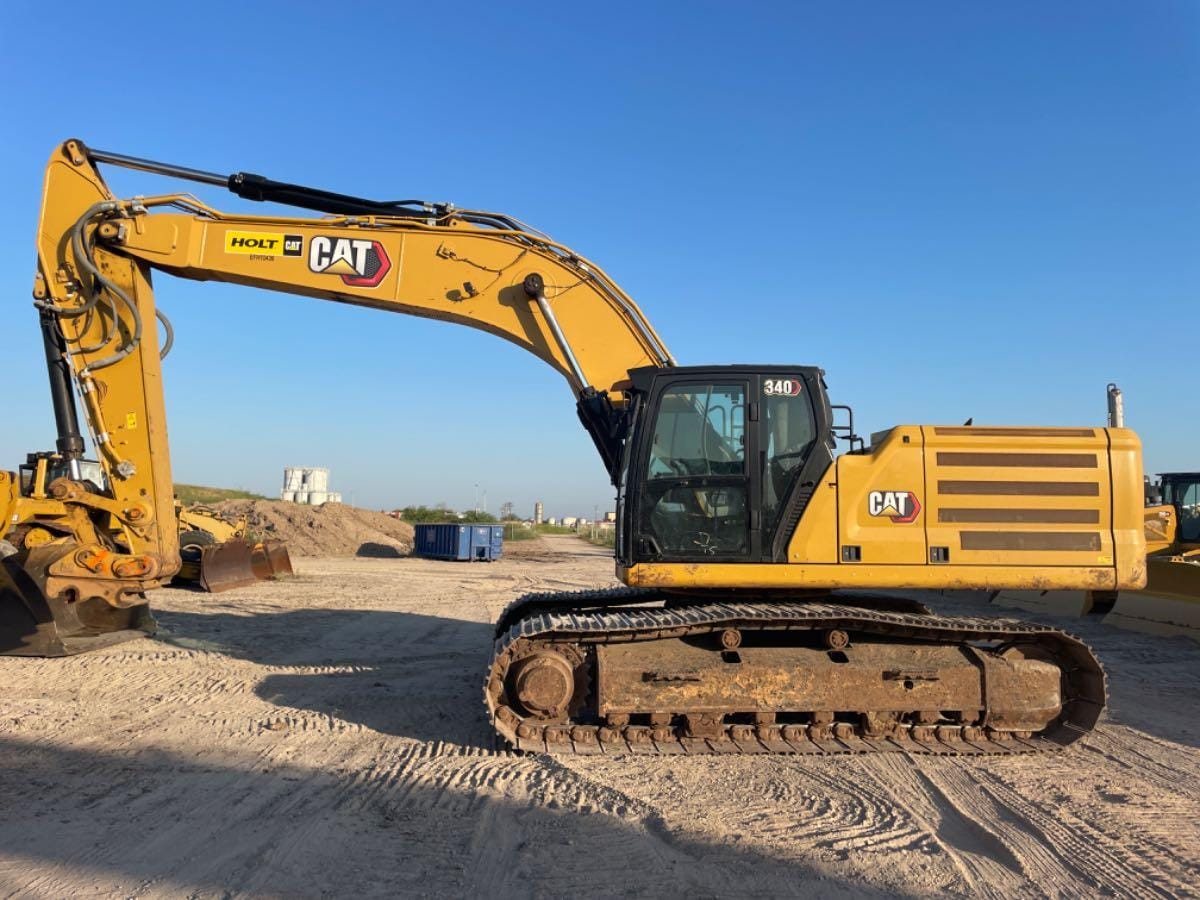 2023 CAT 340 10 TC