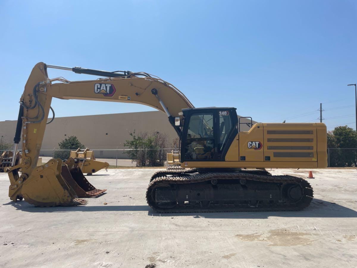 2023 CAT 340 10 TC