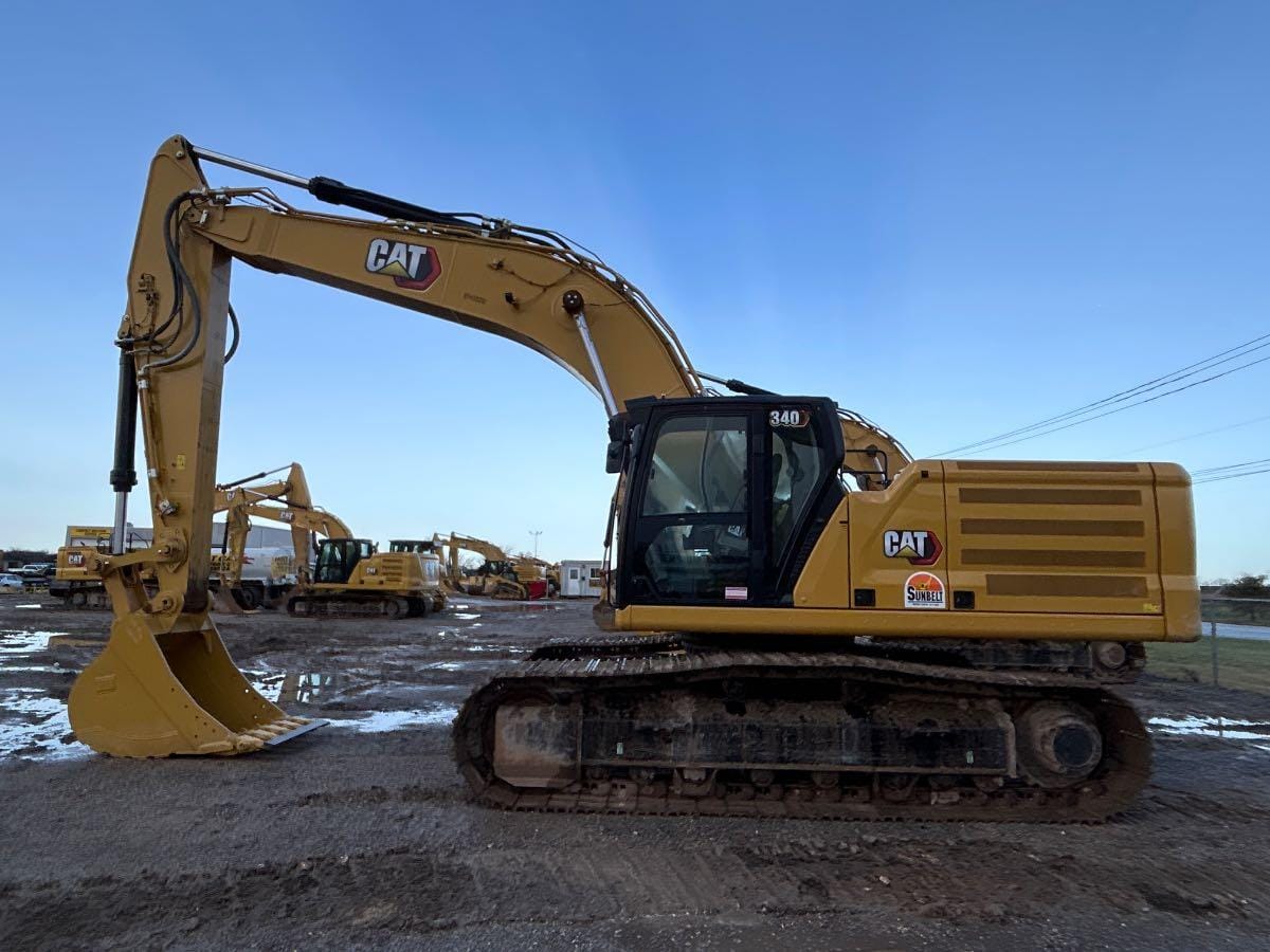 2023 CAT 340 12 TC