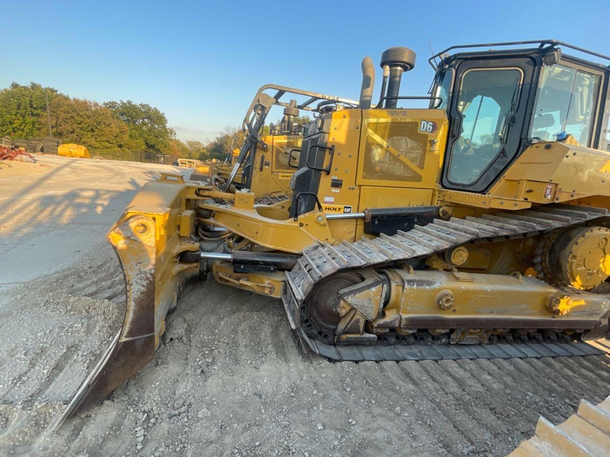 2023 CAT D6 VP