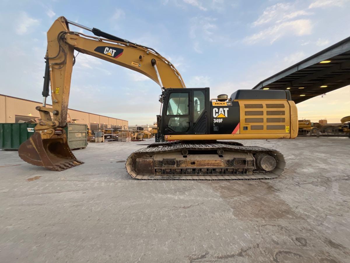 2017 CAT 349FL 12TC