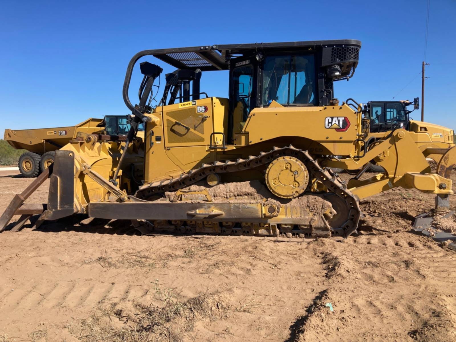 2023 CAT D6 LAND