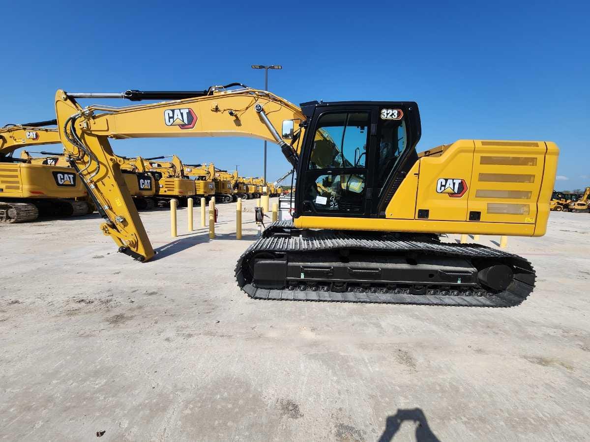 2023 CAT 323 TC