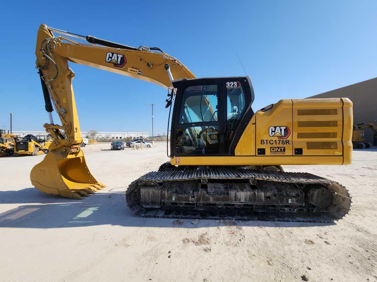 2023 CAT 323 TC