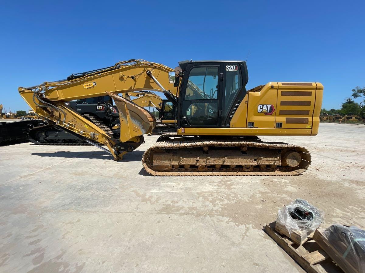 2021 CAT 320 TC
