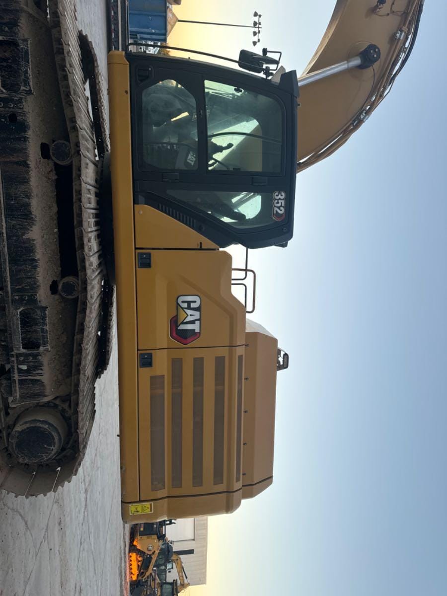 2023 CAT 352 12 TC