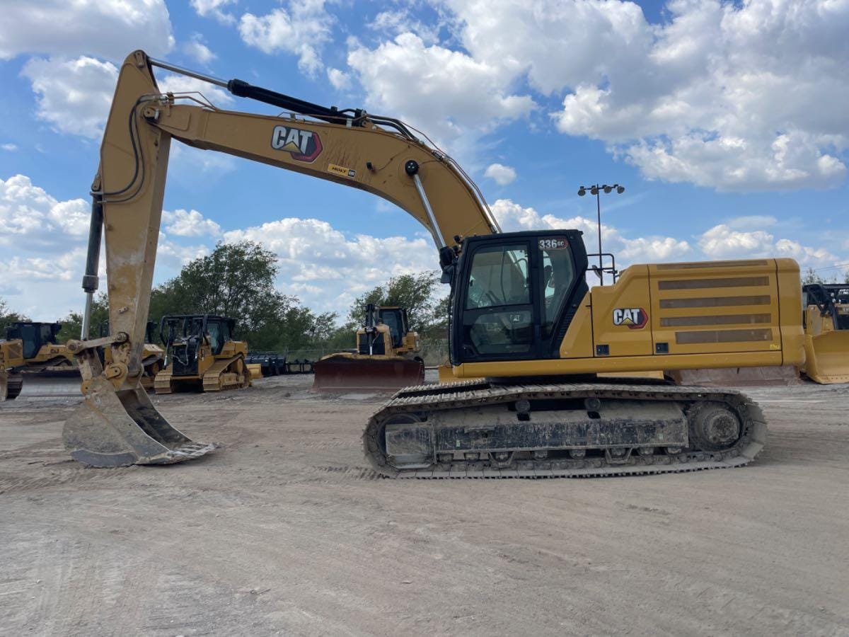 2022 CAT 336GC