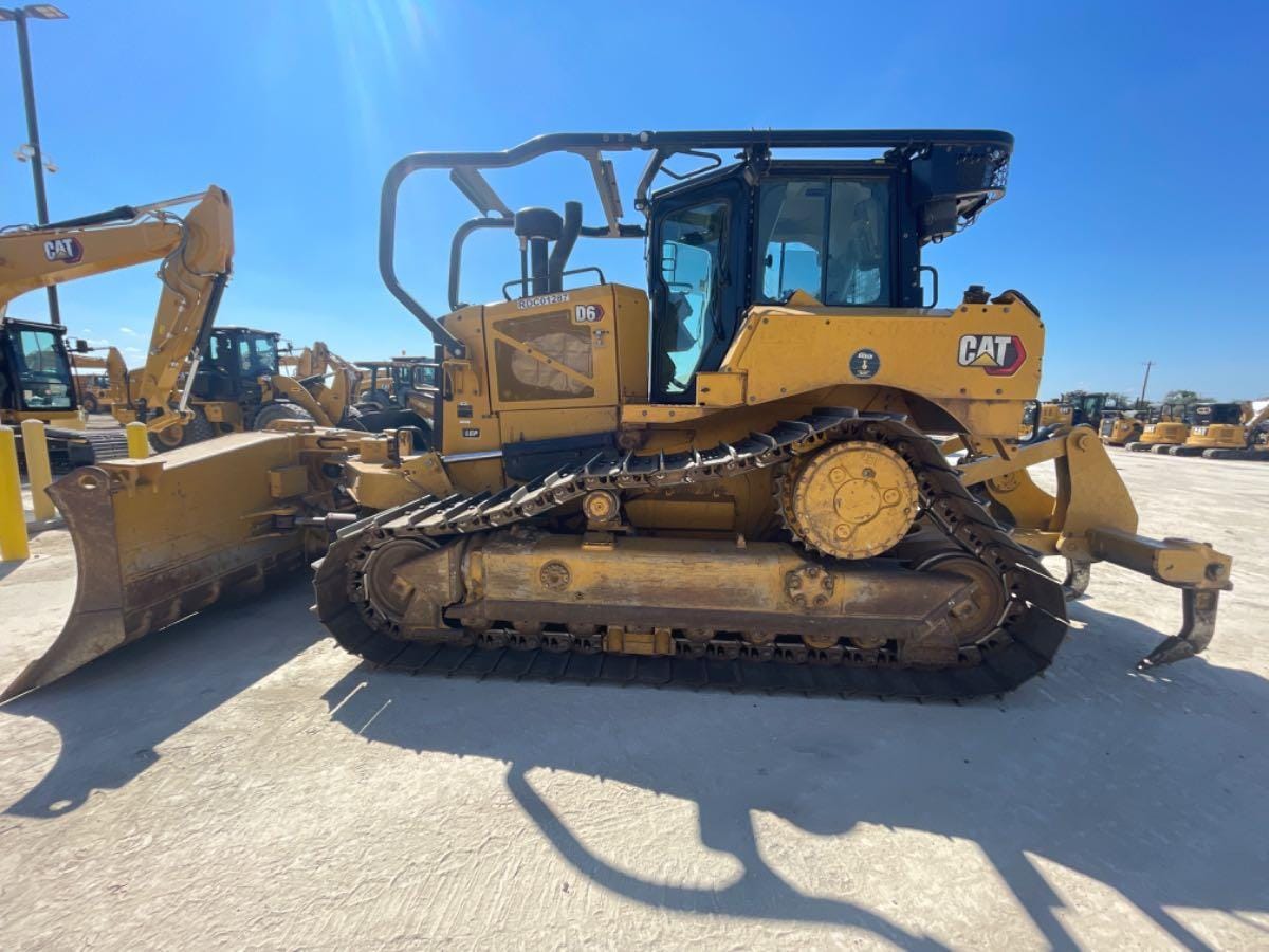 2023 CAT D6 LGPVP3