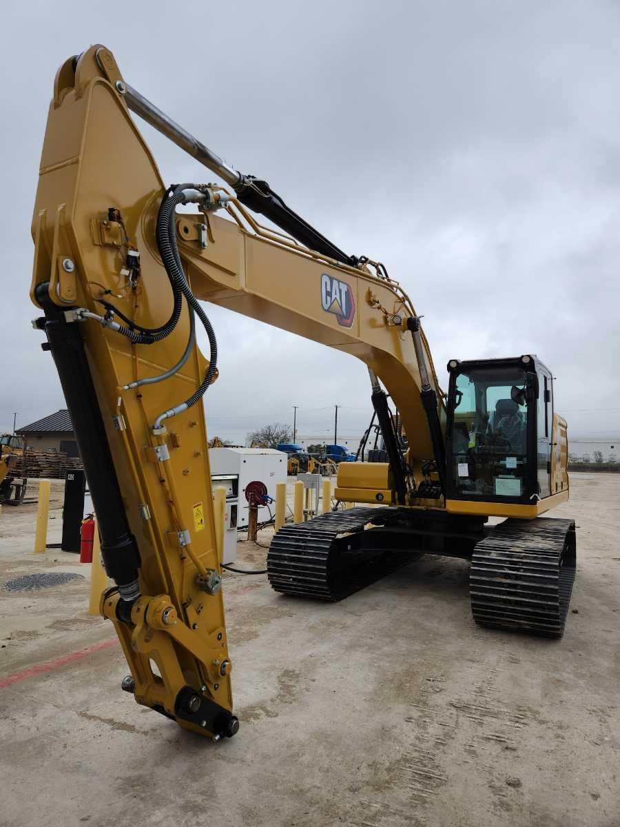 2023 CAT 323 TC
