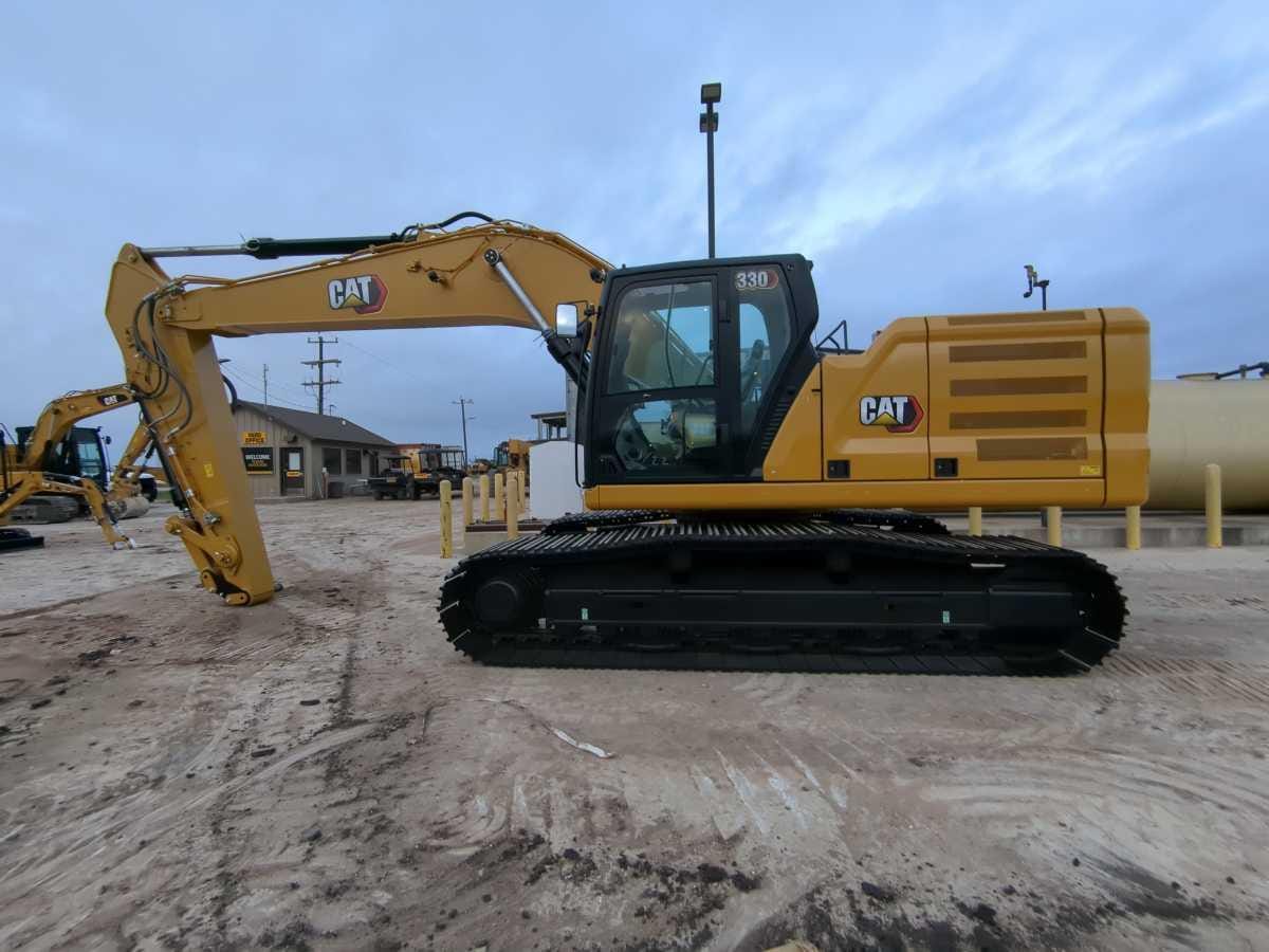 2023 CAT 330 TC