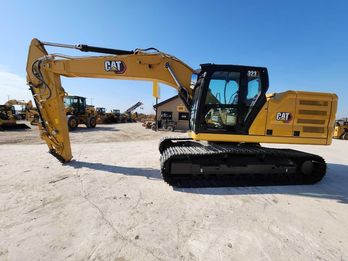 2023 CAT 323 TC