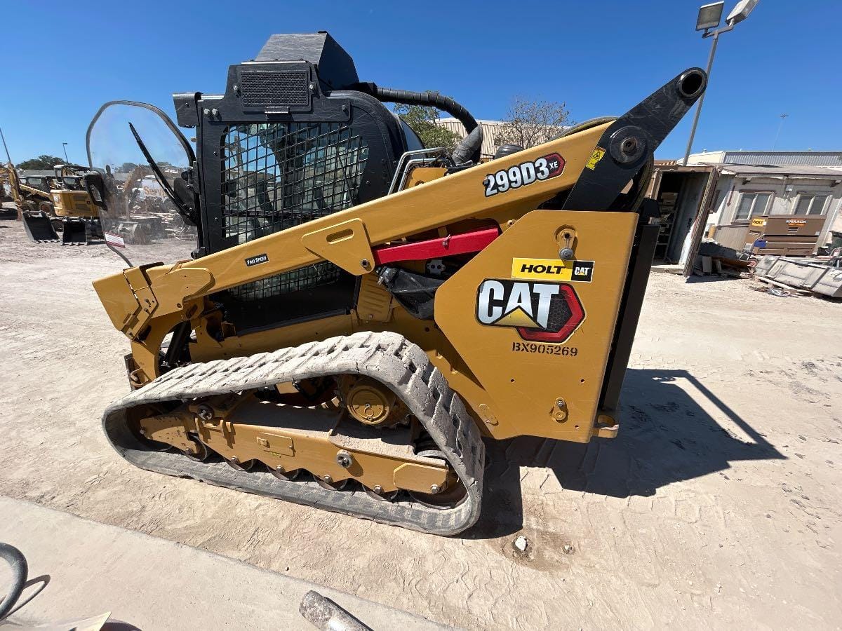 2023 CAT 299D XHP