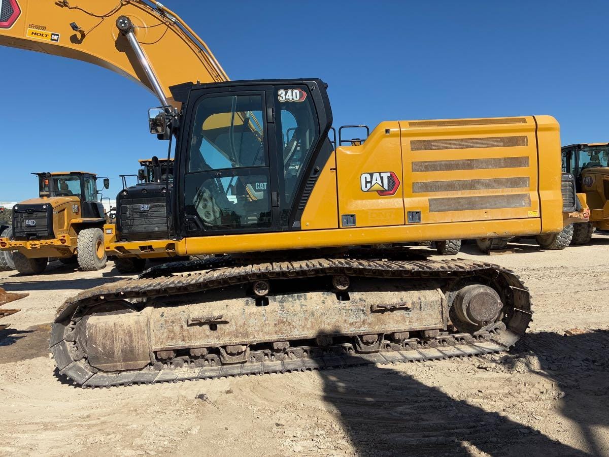 2022 CAT 340 10 TC