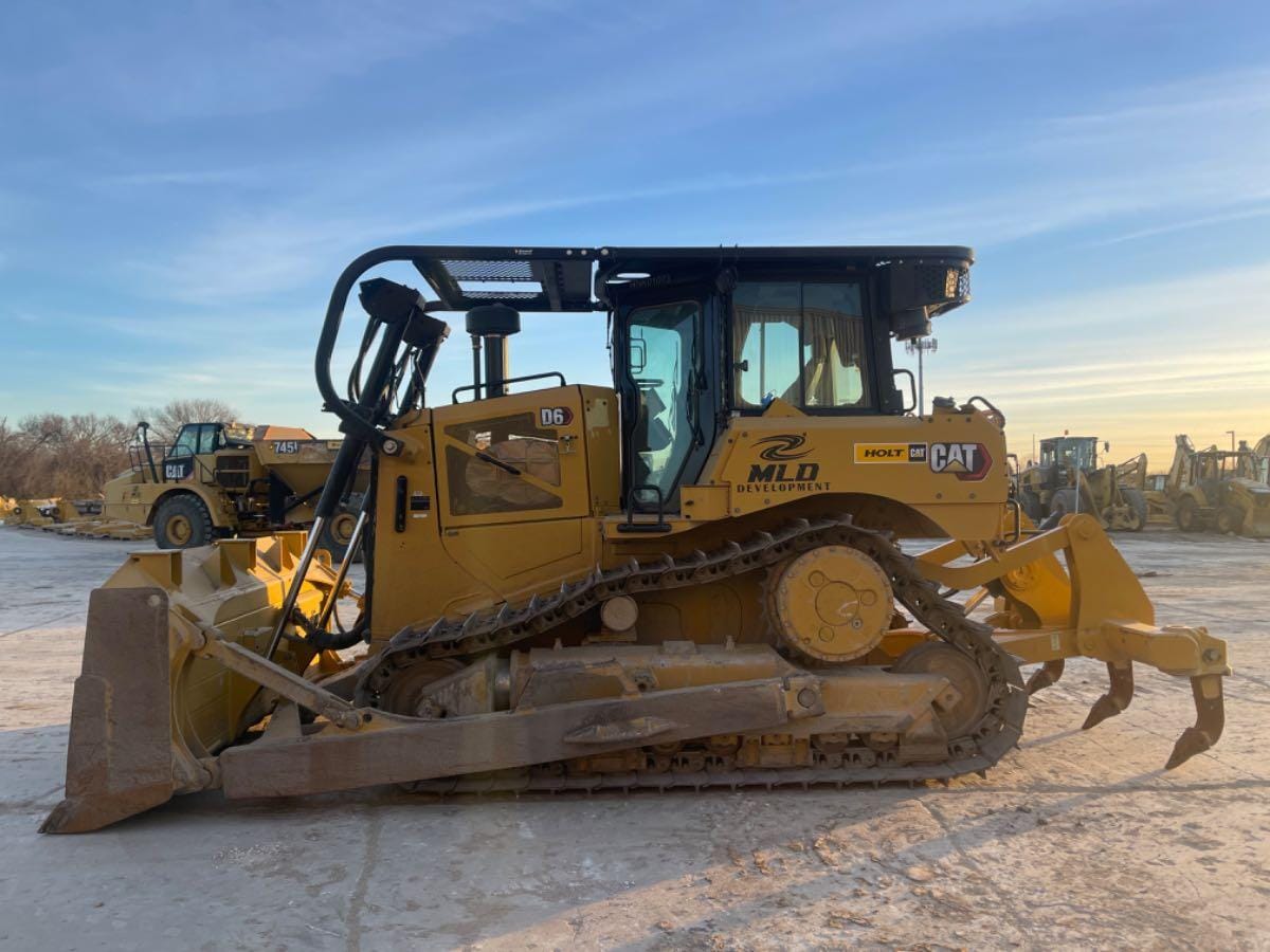 2022 CAT D6
