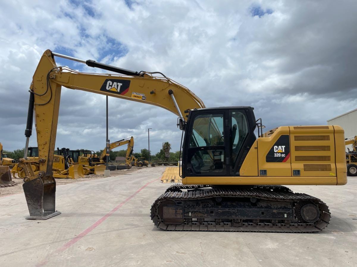 2018 CAT 320GC