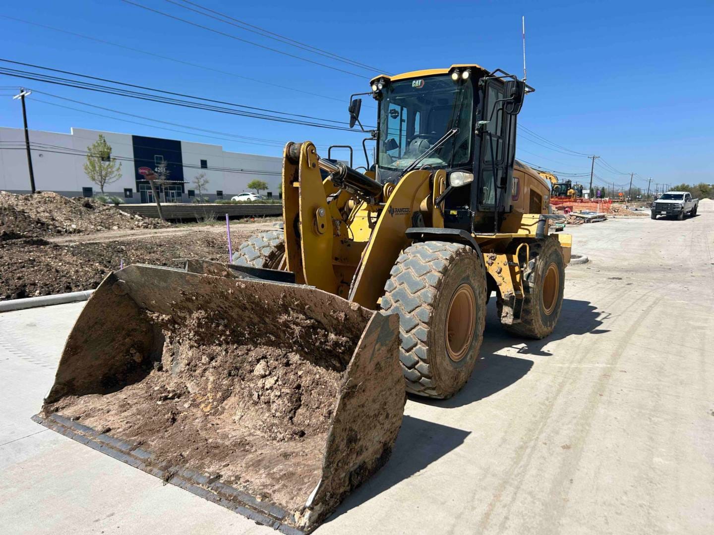 2021 CAT 930M QC