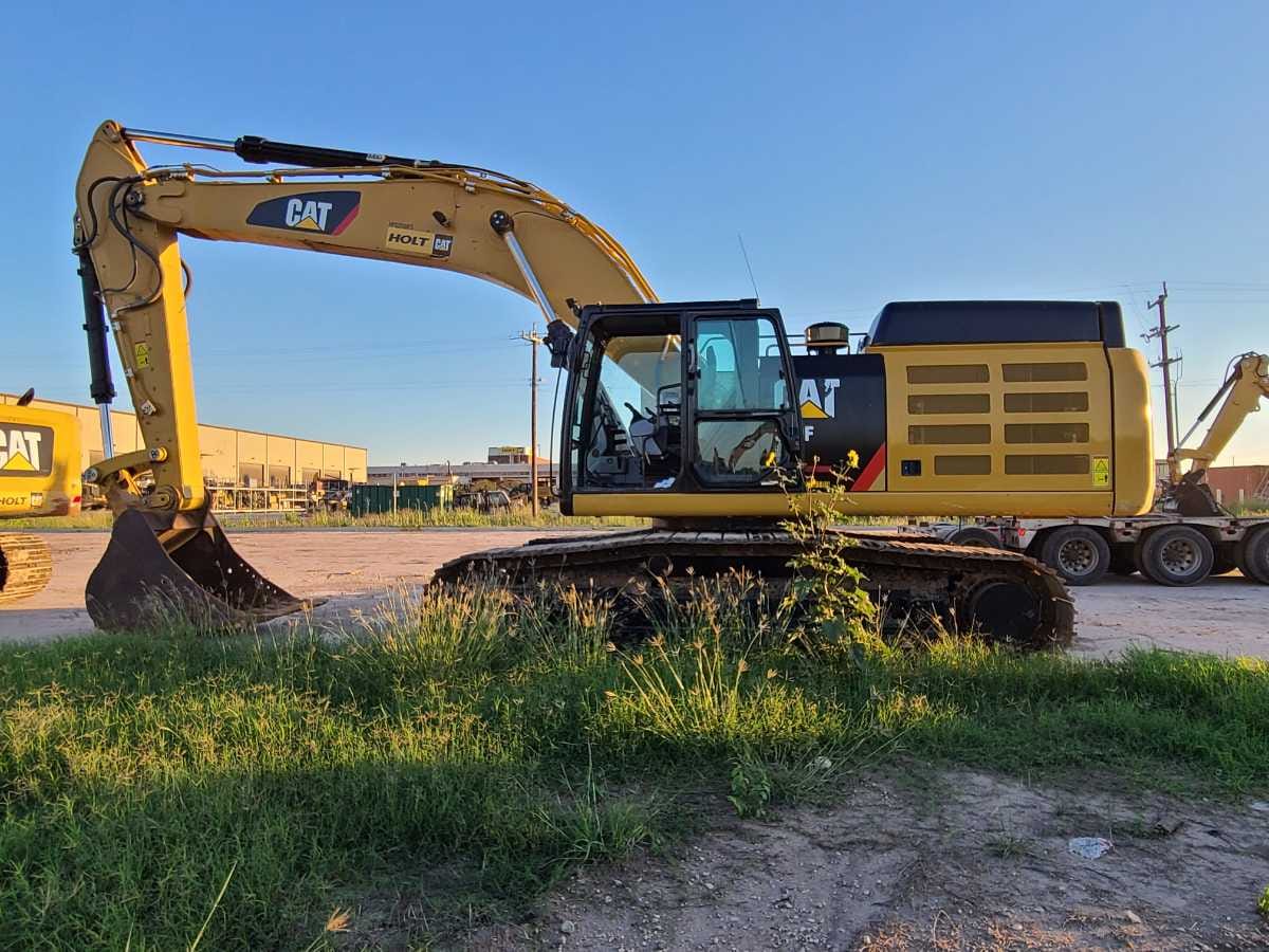 2019 CAT 349FL 11TC