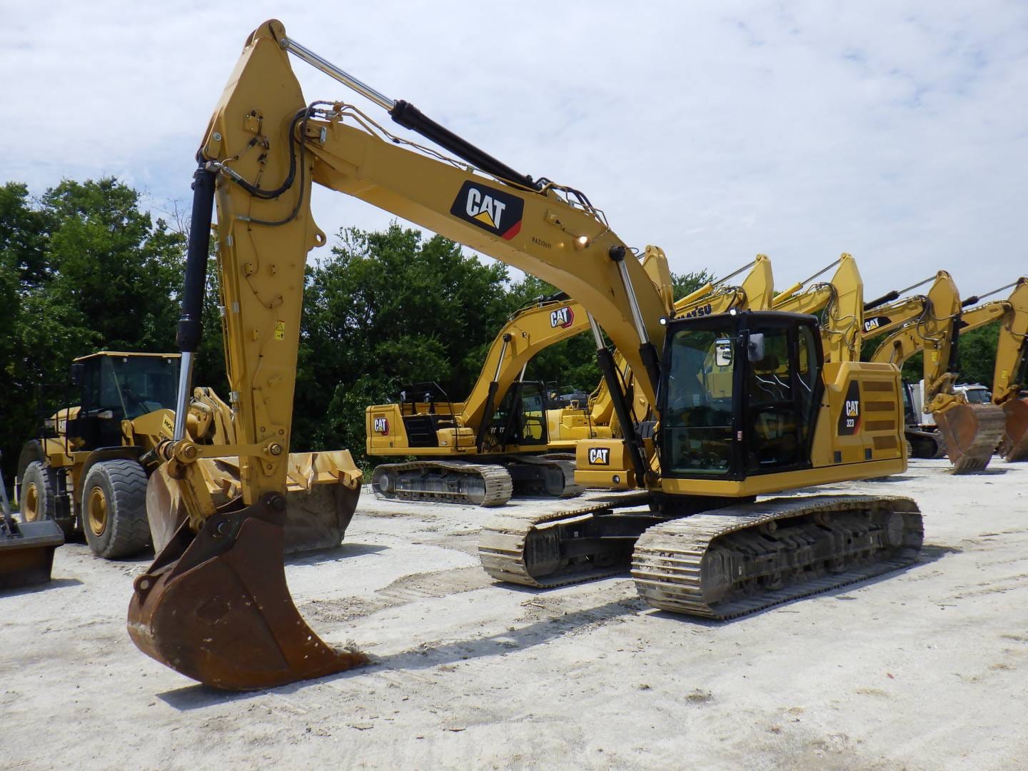 2019 CAT 32307