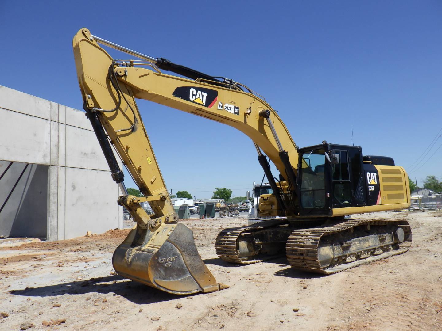 2017 CAT 336FL