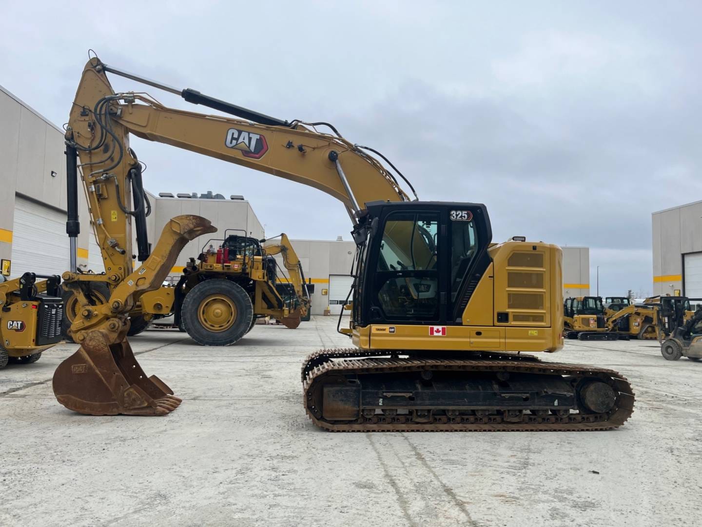 2025 CAT 325-07H CR