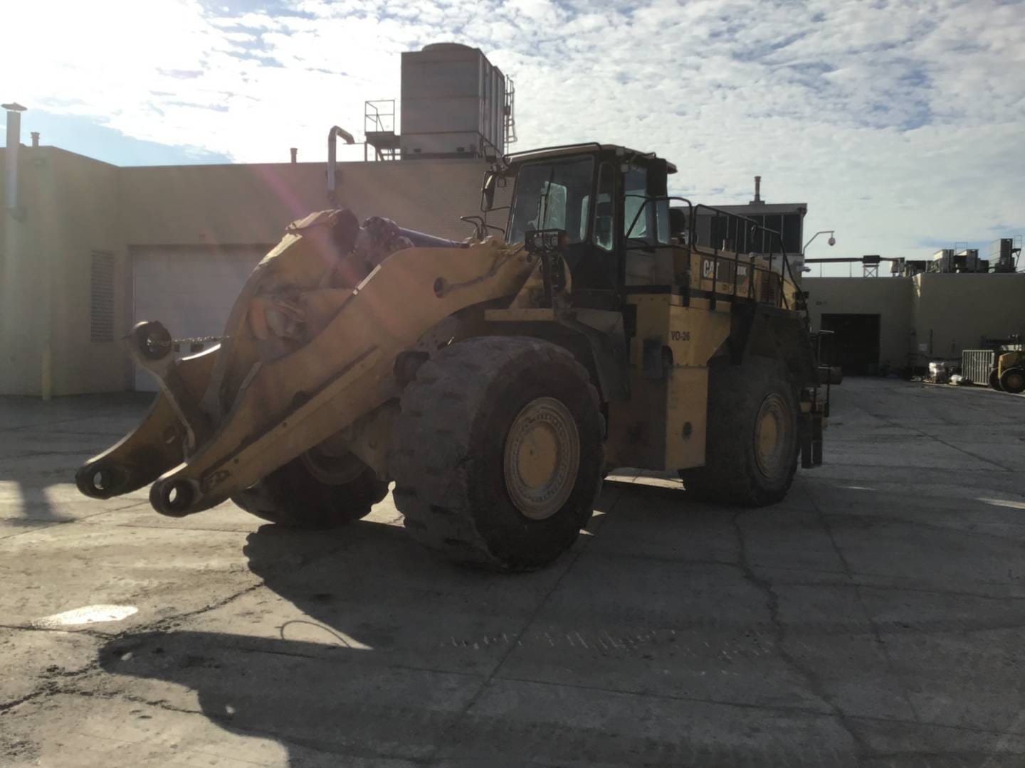 2020 CAT 988K