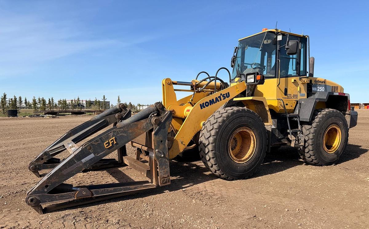 2015 Komatsu WA250-6 Wheel Loader