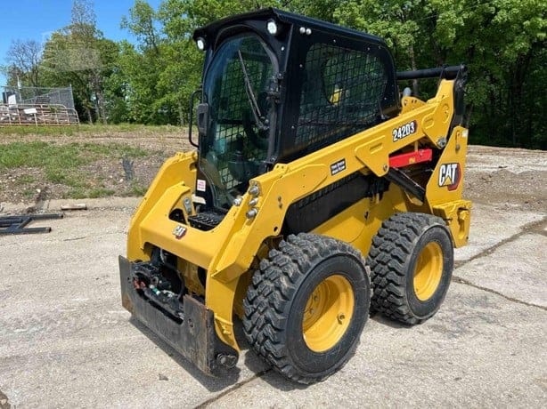 2023 CATERPILLAR 242D3