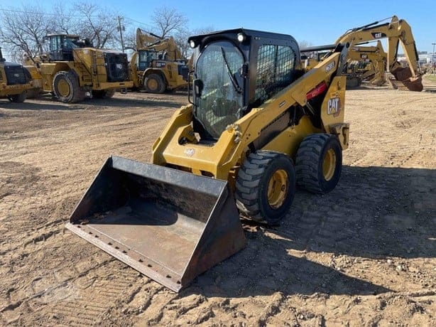 2023 CATERPILLAR 262D3
