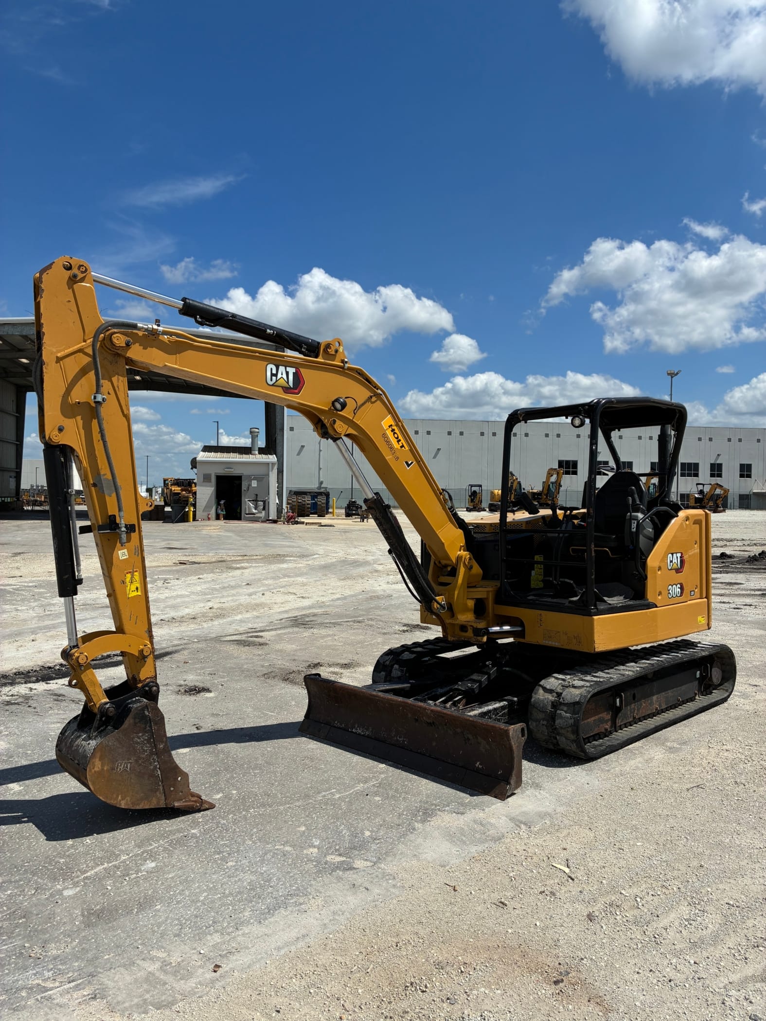 2022 CAT 306-07CR