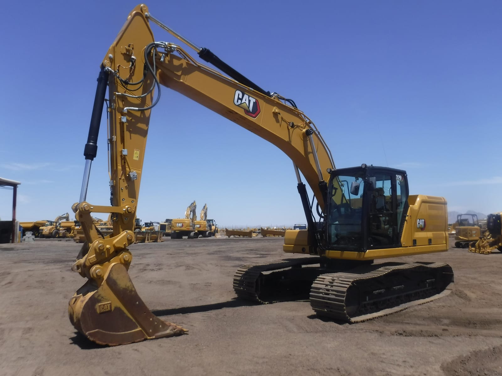 2023 CAT 320-07