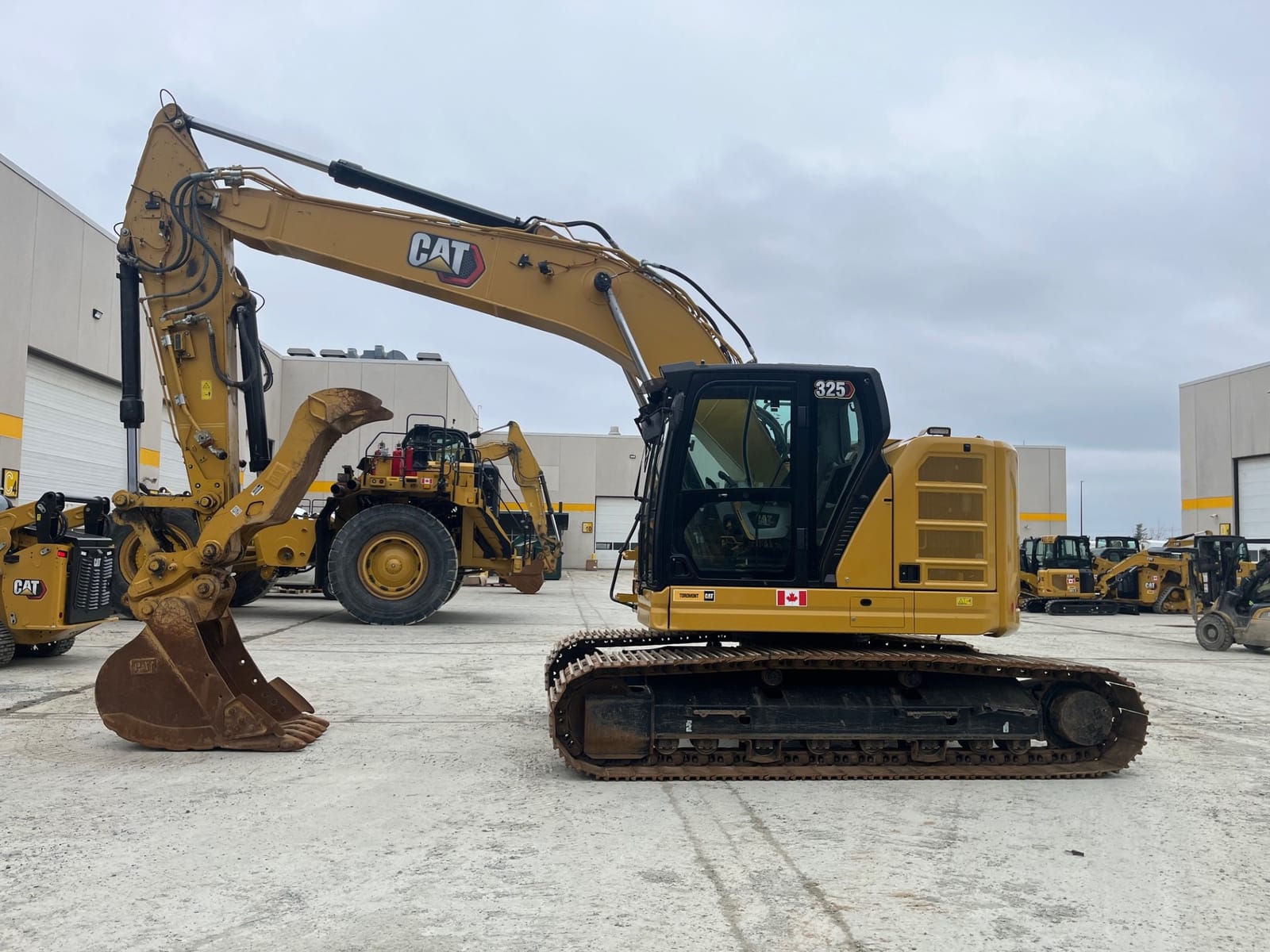 2025 CAT 325-07H CR