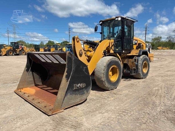 2014 CATERPILLAR 938K