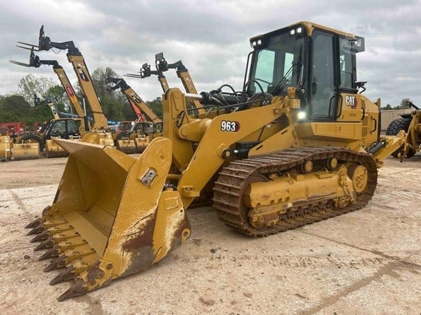 2023 CATERPILLAR 963
