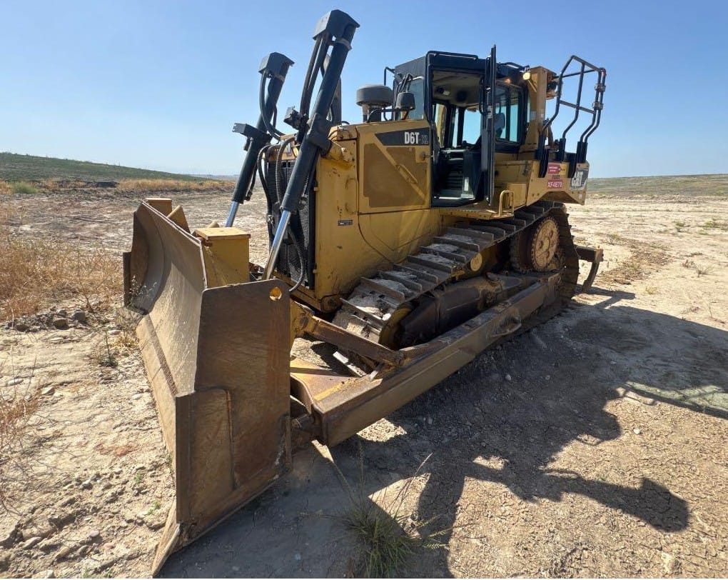 2016 CAT D6T