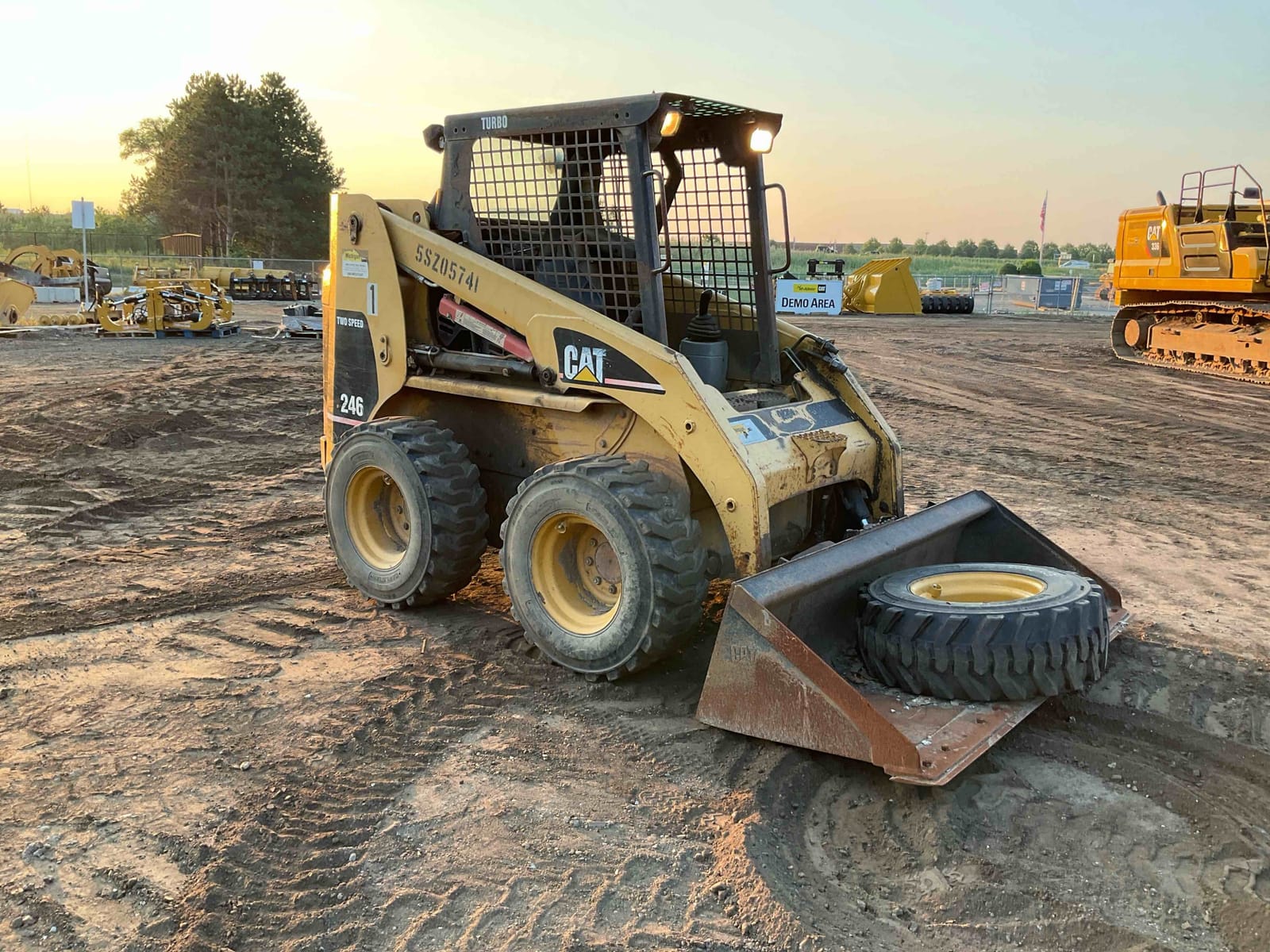 2002 Cat 246 2