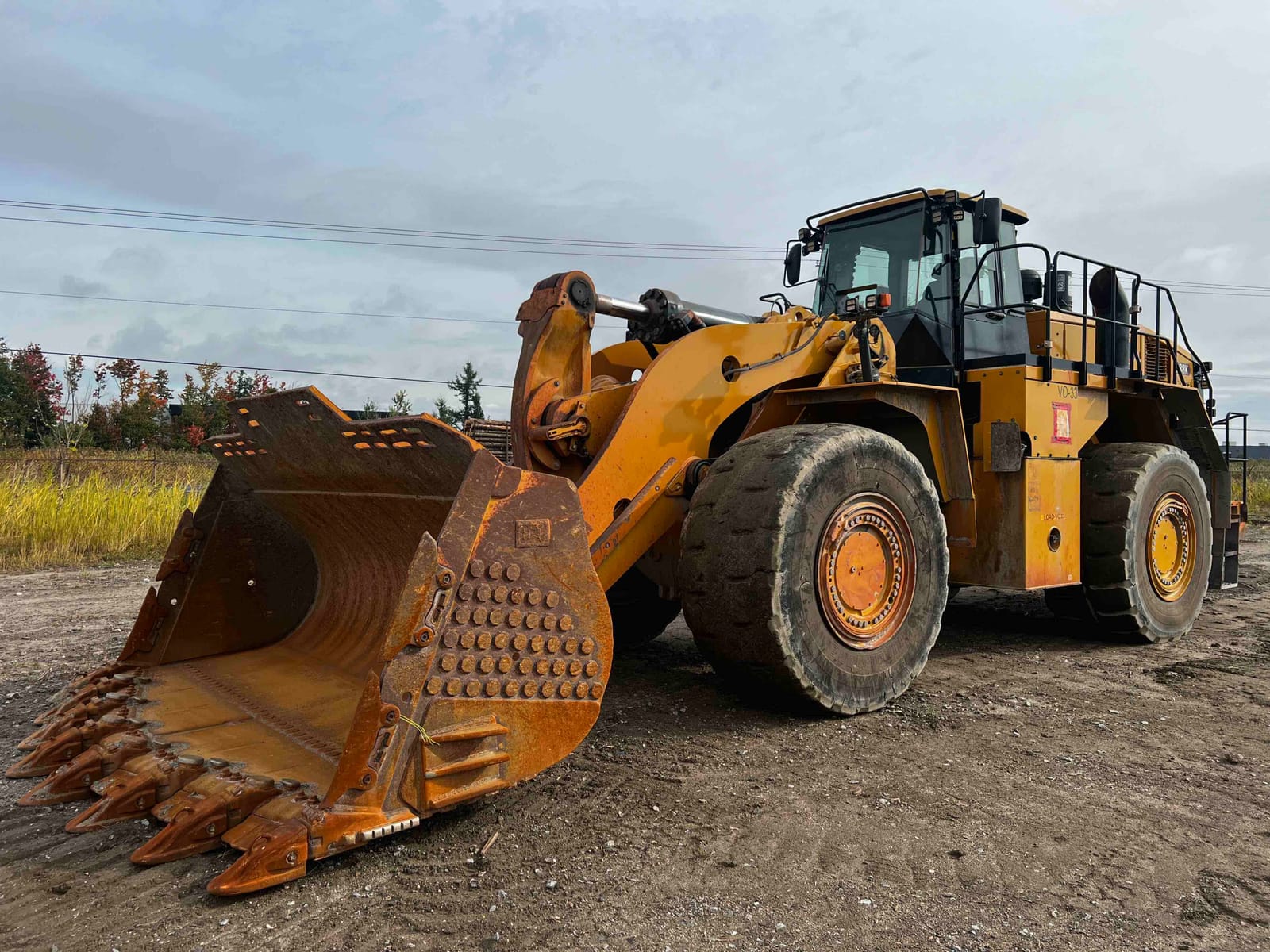 2022 CAT 988K