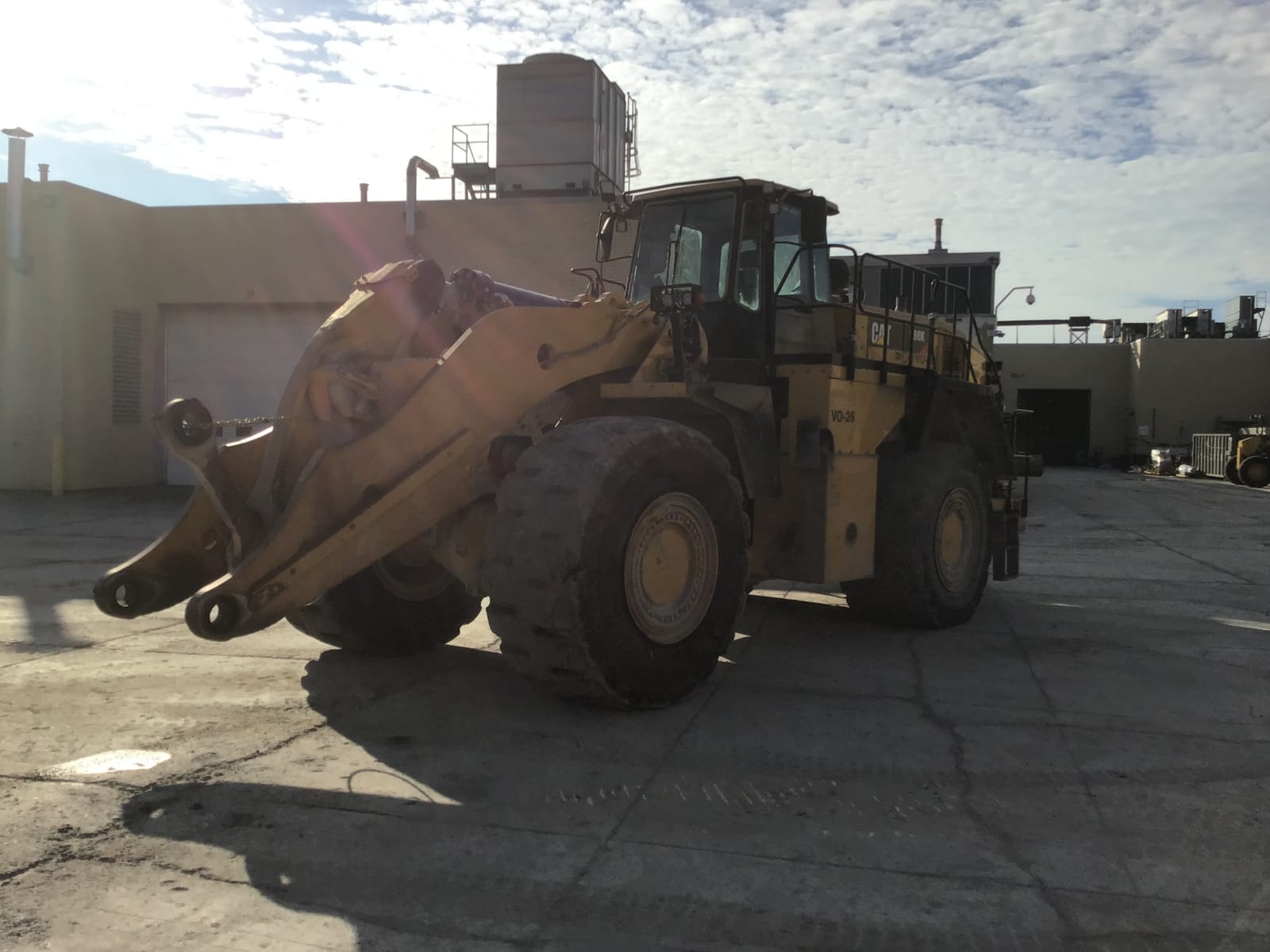 2020 CAT 988K