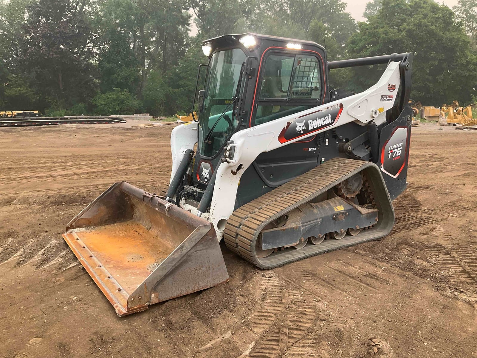 2022 Bobcat T76