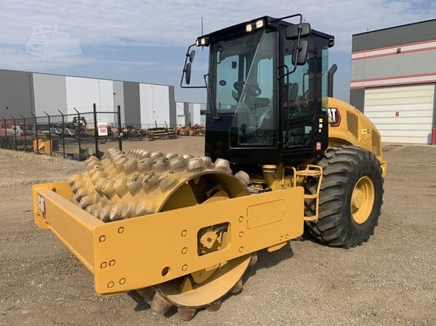 2022 CATERPILLAR CP54B