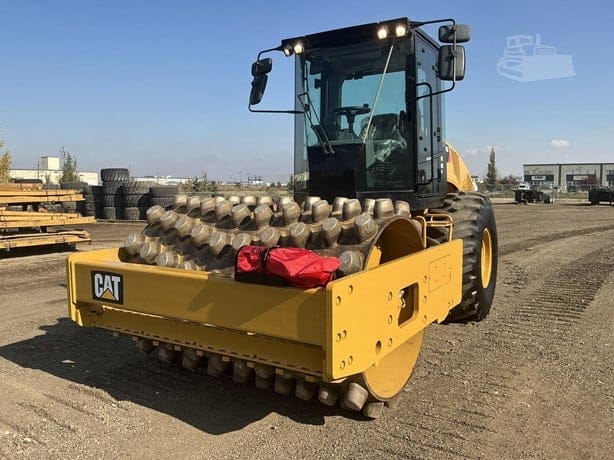 2018 CATERPILLAR CP54B