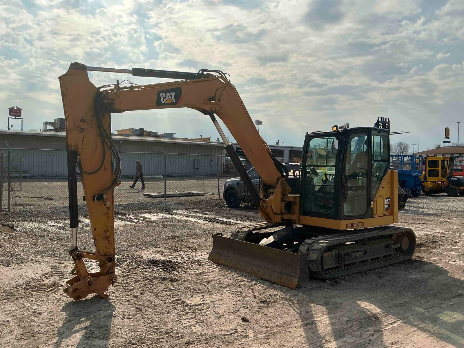 2019 Cat 30807CR
