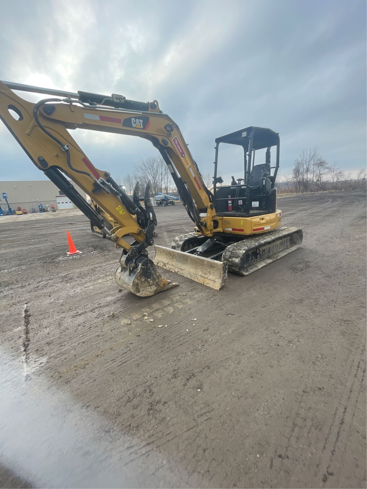 2019 Cat 305.5E2CR