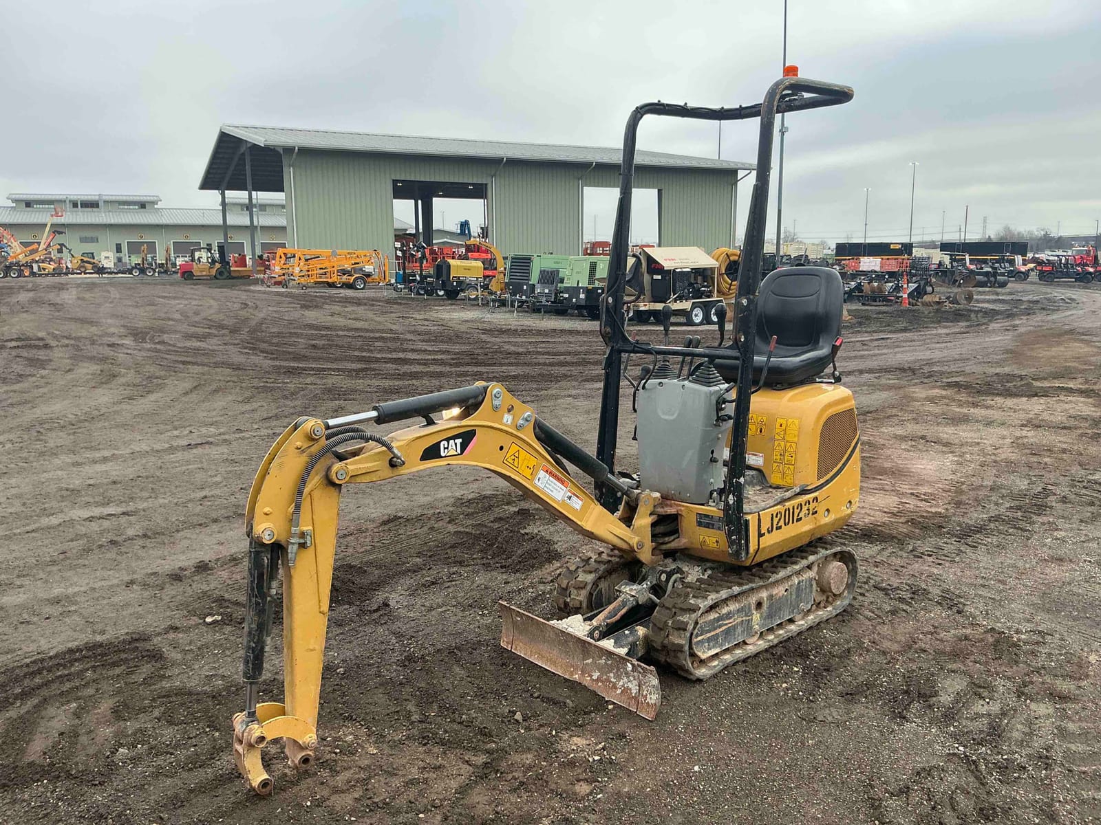 2019 Cat 300.9D