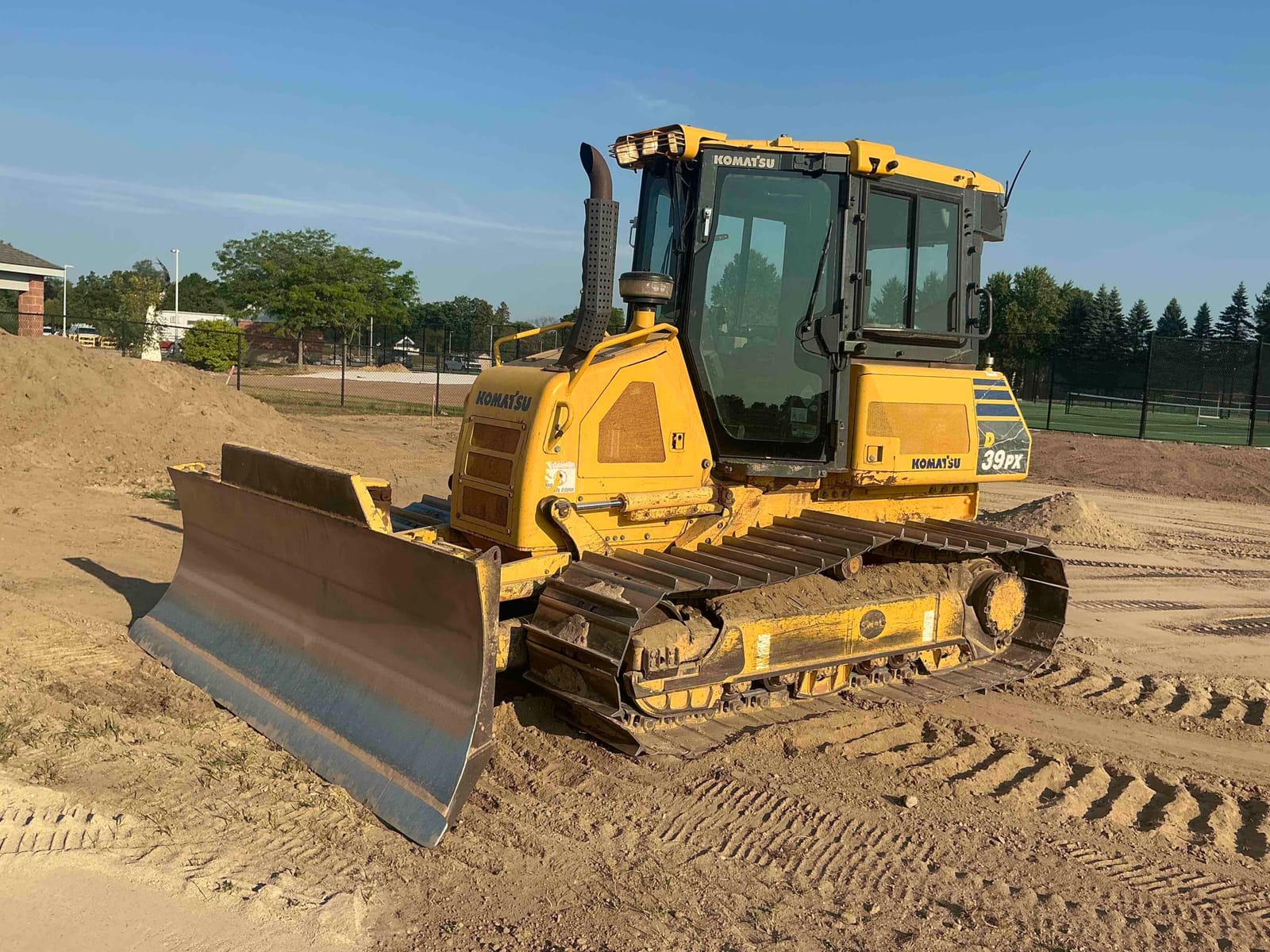2015 Komatsu Ltd. D39PX-23