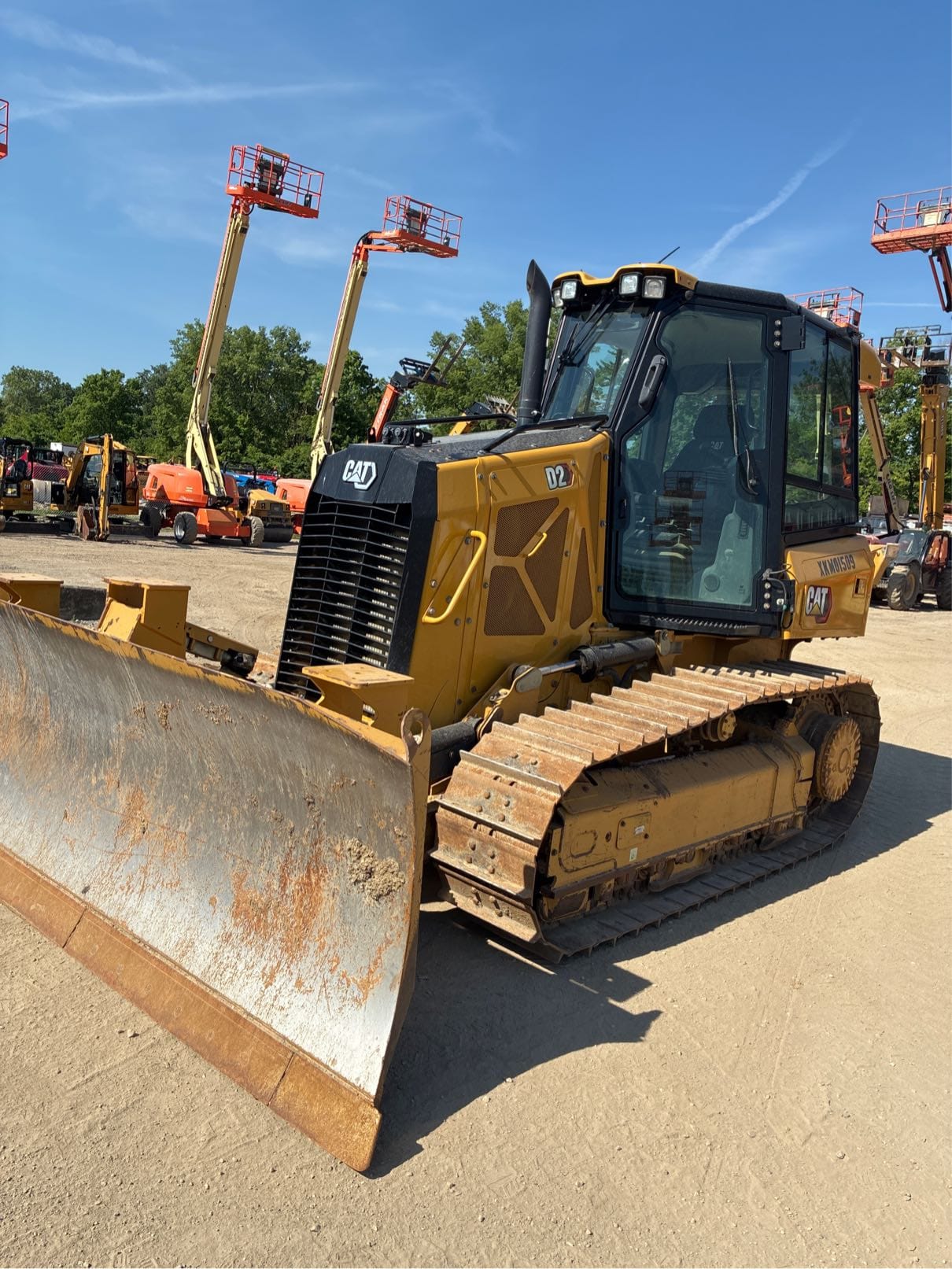 2022 Cat D2-12